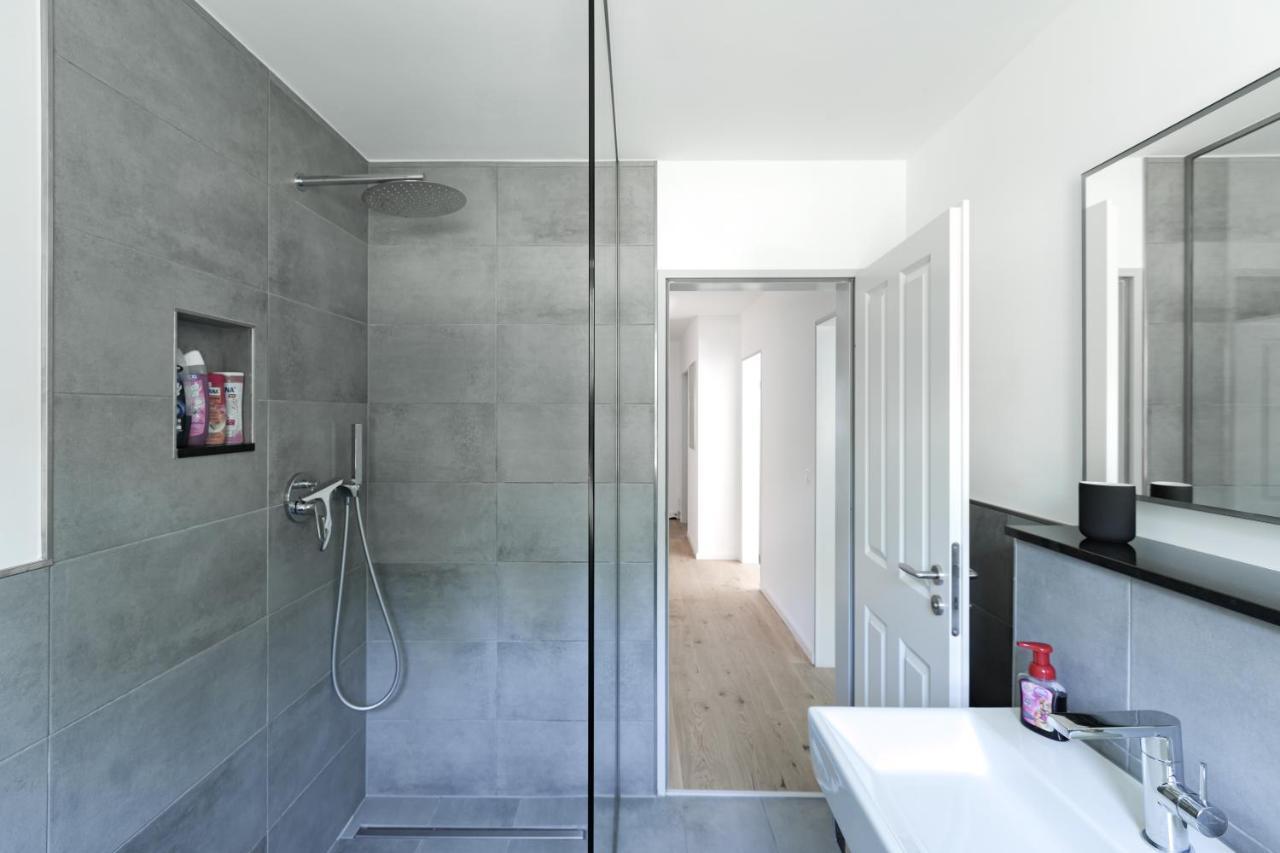 Grosse Gemuetliche Wohnung Mit Waldblick Colónia Exterior foto