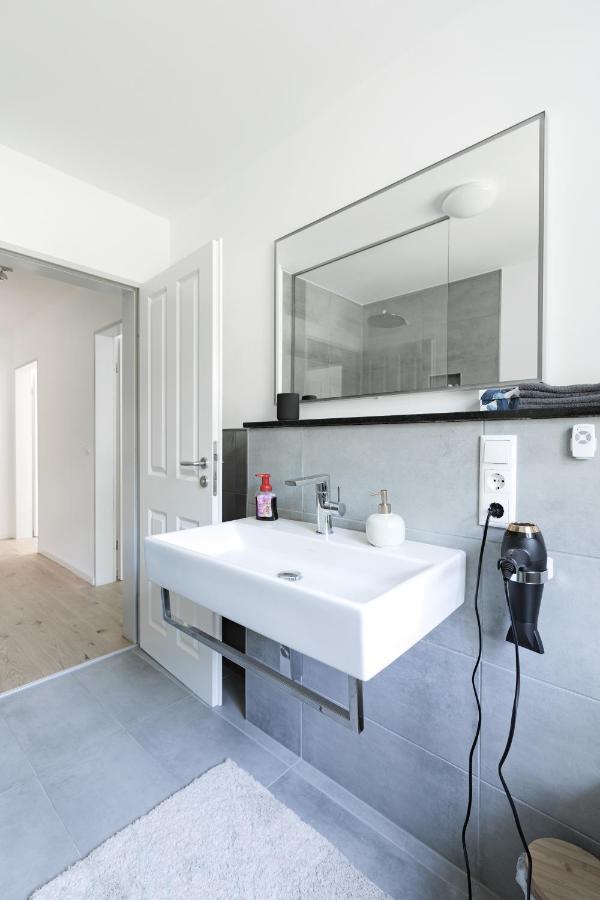 Grosse Gemuetliche Wohnung Mit Waldblick Colónia Exterior foto